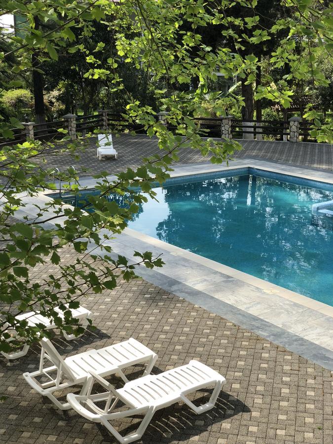Heliopark Gora Bagrata Hotel Сухуми Екстериор снимка