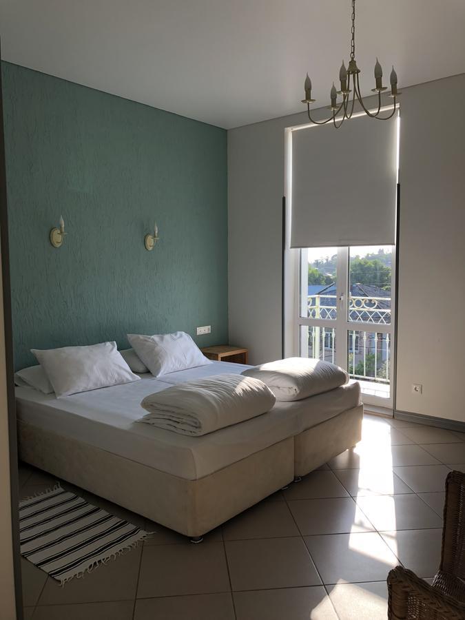 Heliopark Gora Bagrata Hotel Сухуми Екстериор снимка