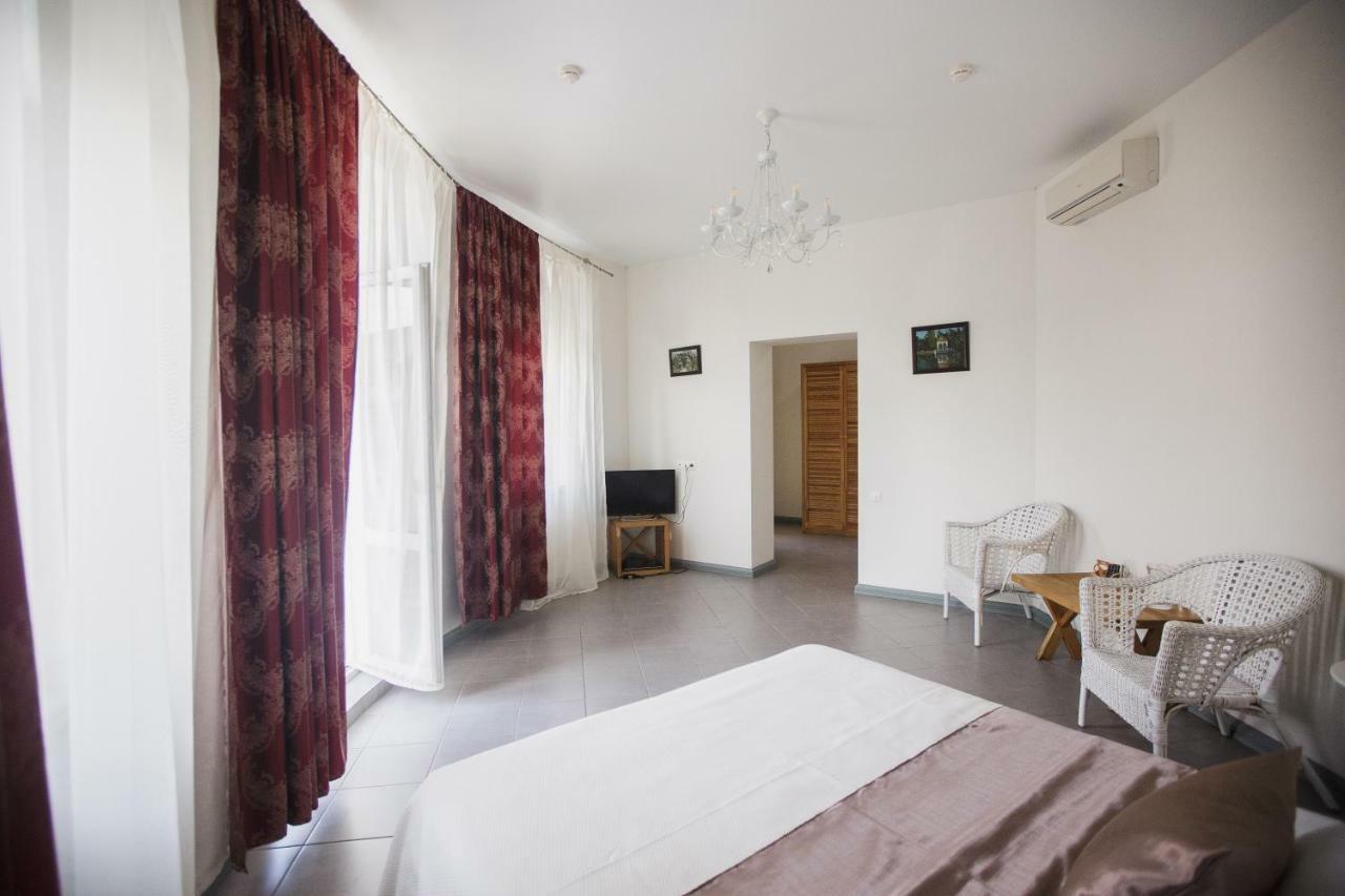 Heliopark Gora Bagrata Hotel Сухуми Екстериор снимка